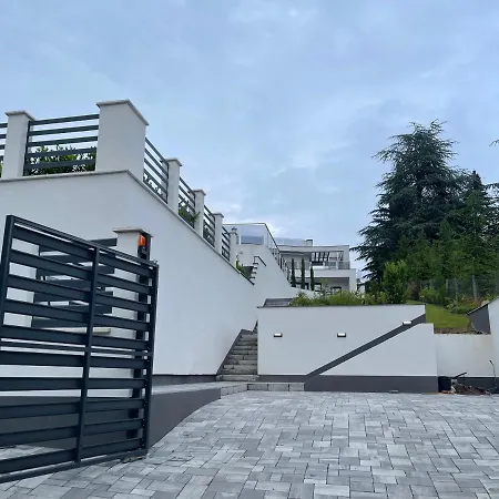 Luxurious Panorama House With Pool And Sauna * Будаорш